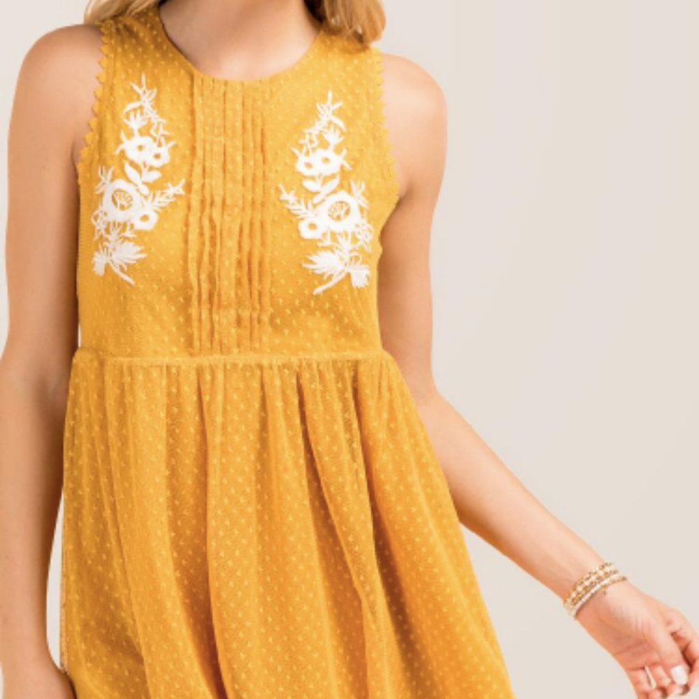 FLORAL EMBROIDERED BABYDOLL SHIFT DRESS